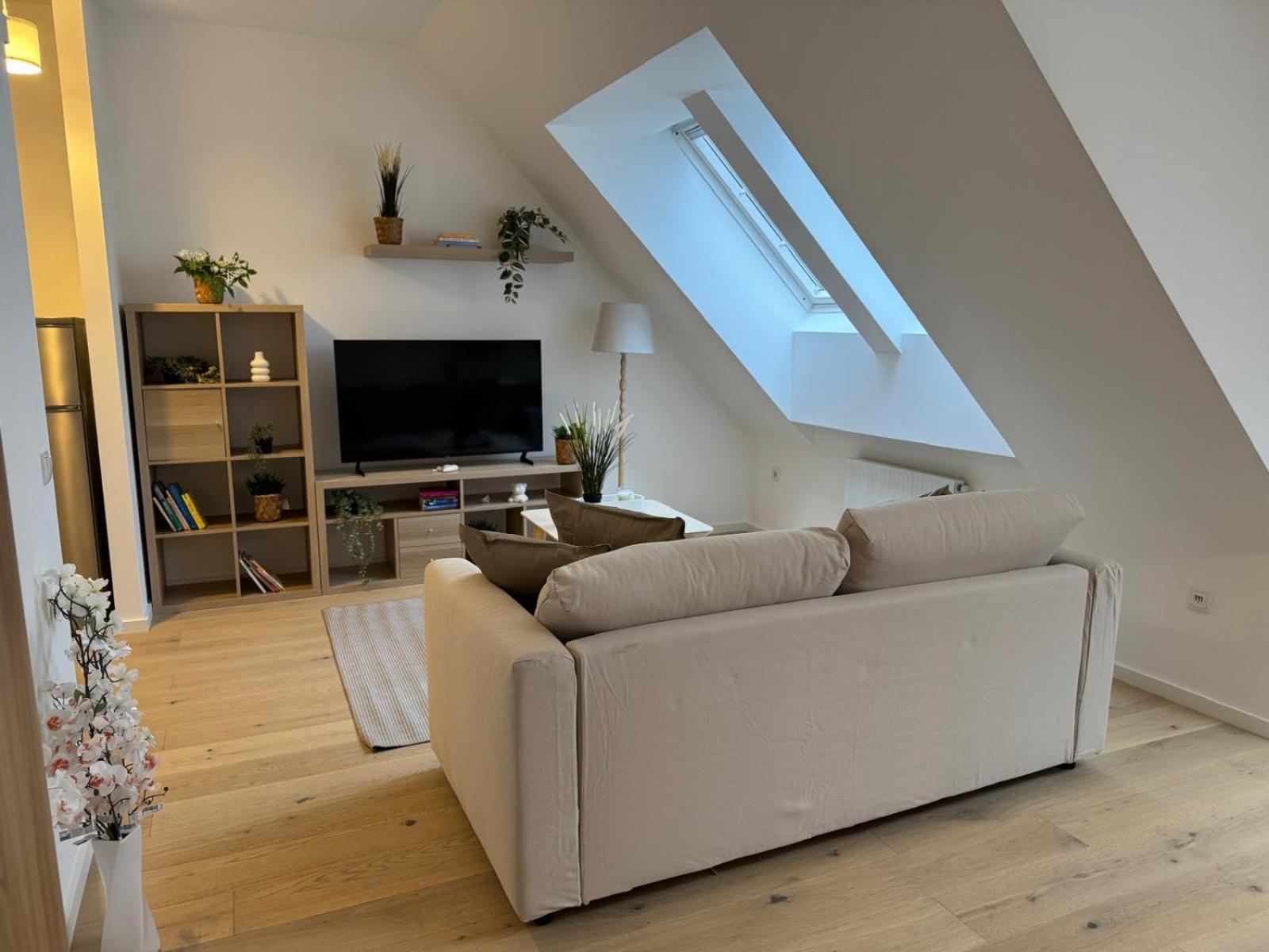 Apartamento Train Station, Kahlenberg, Historic, Danube - Axara Housing Fhg 20 *
