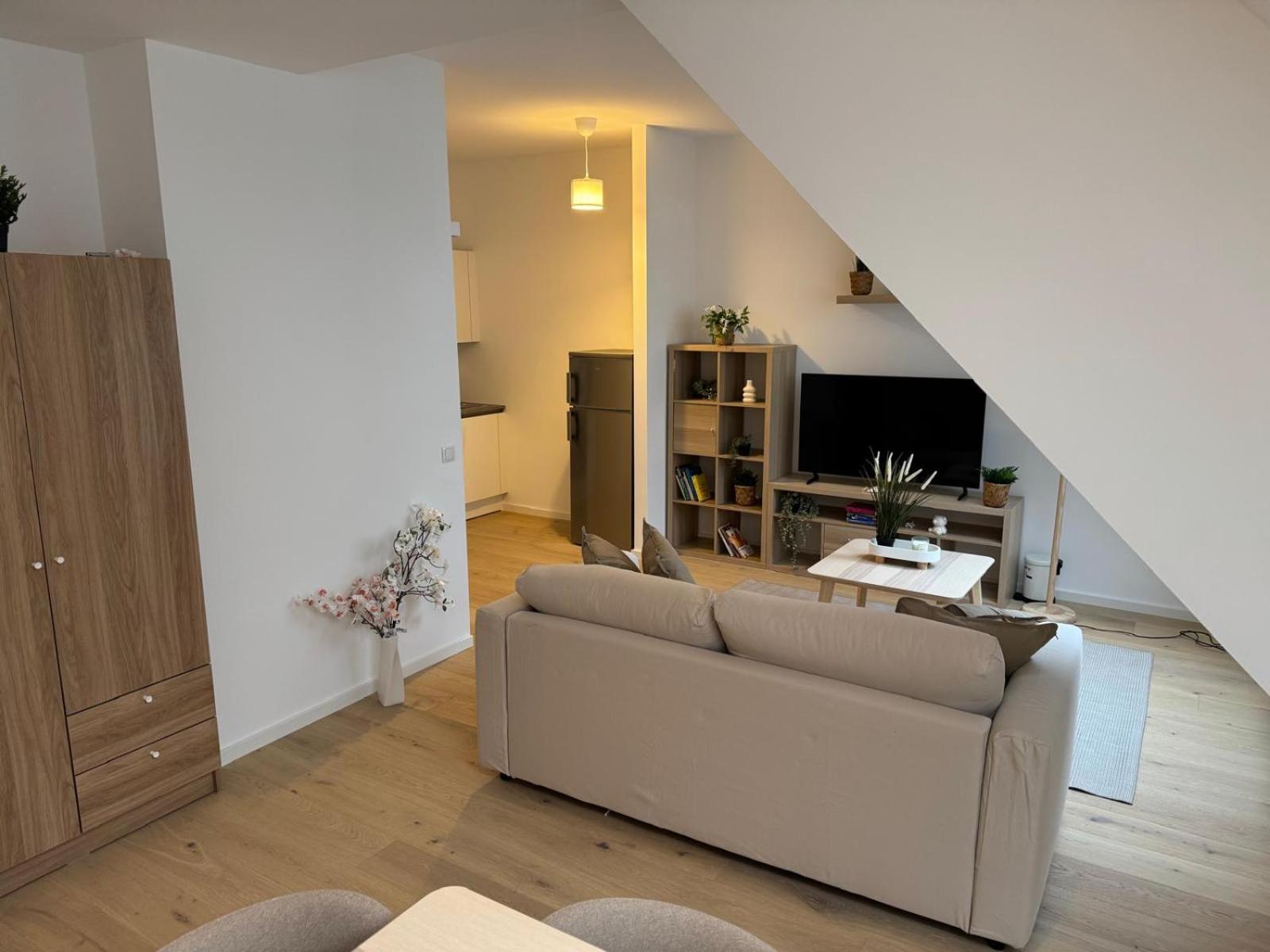 Train Station, Kahlenberg, Historic, Danube - Axara Housing Fhg 20 Apartamento *